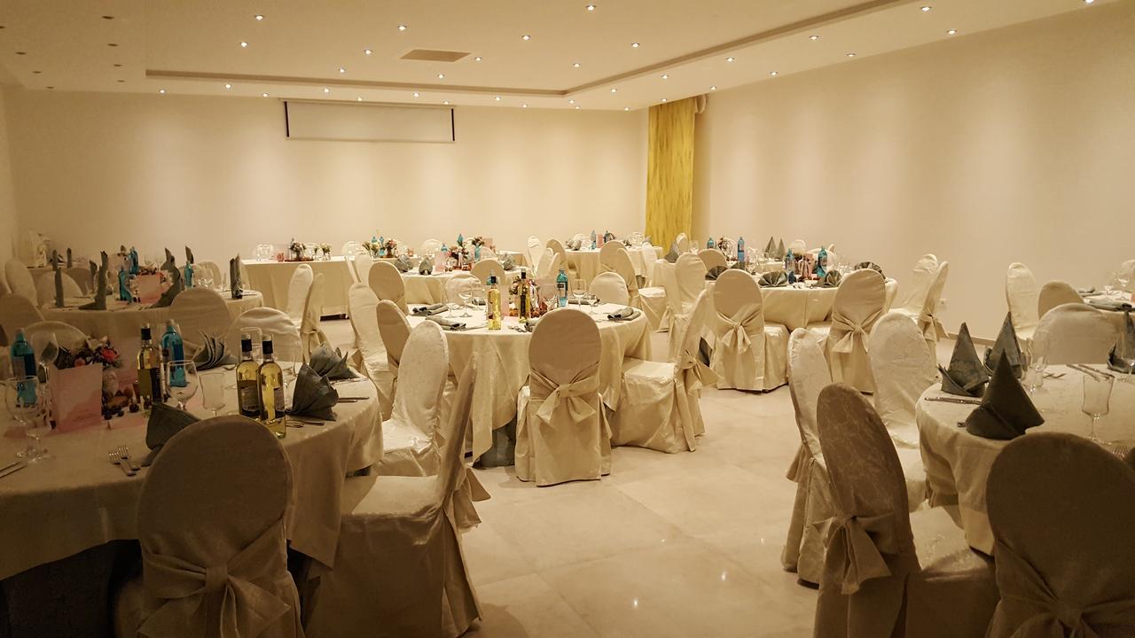 Hotel Ristomassimo Gastromomia Italiana Buttenwiesen Esterno foto