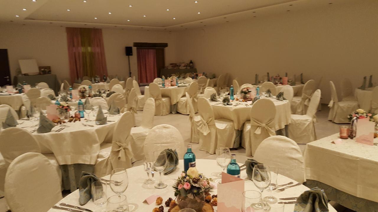 Hotel Ristomassimo Gastromomia Italiana Buttenwiesen Esterno foto